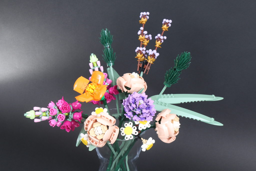 LEGO Botanical Collection 10280 Flower Bouquet review 9