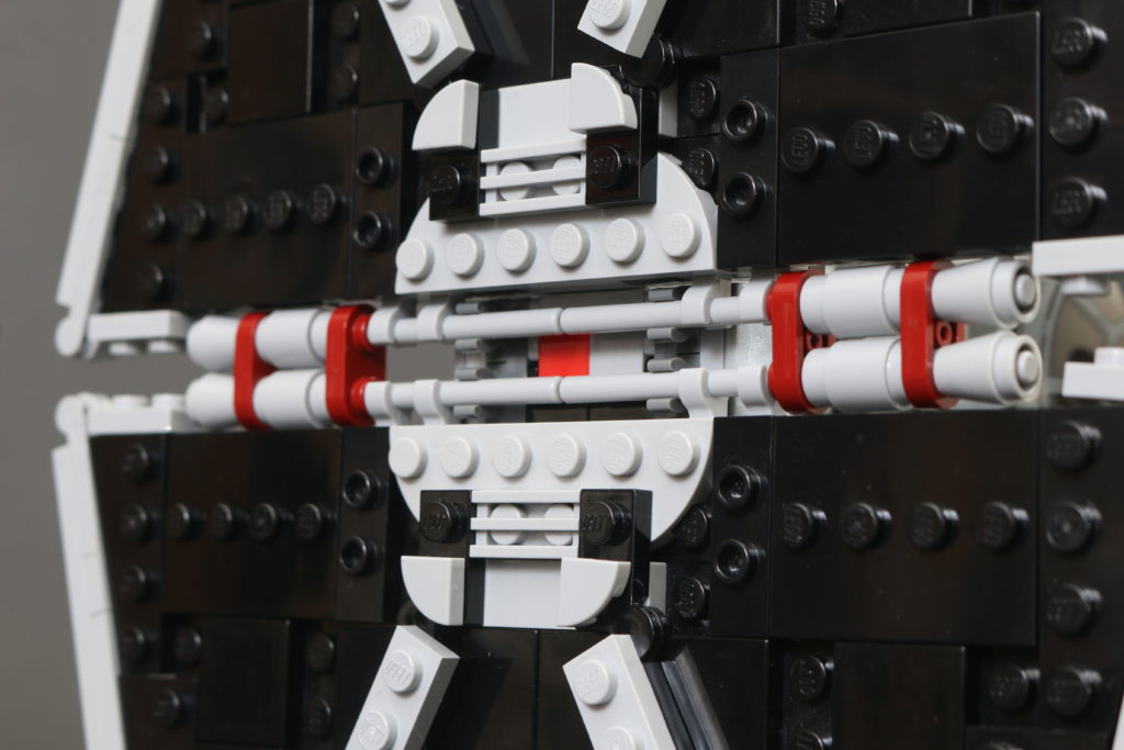 Build a LEGO Mandalorian Outland folding TIE Fighter 23