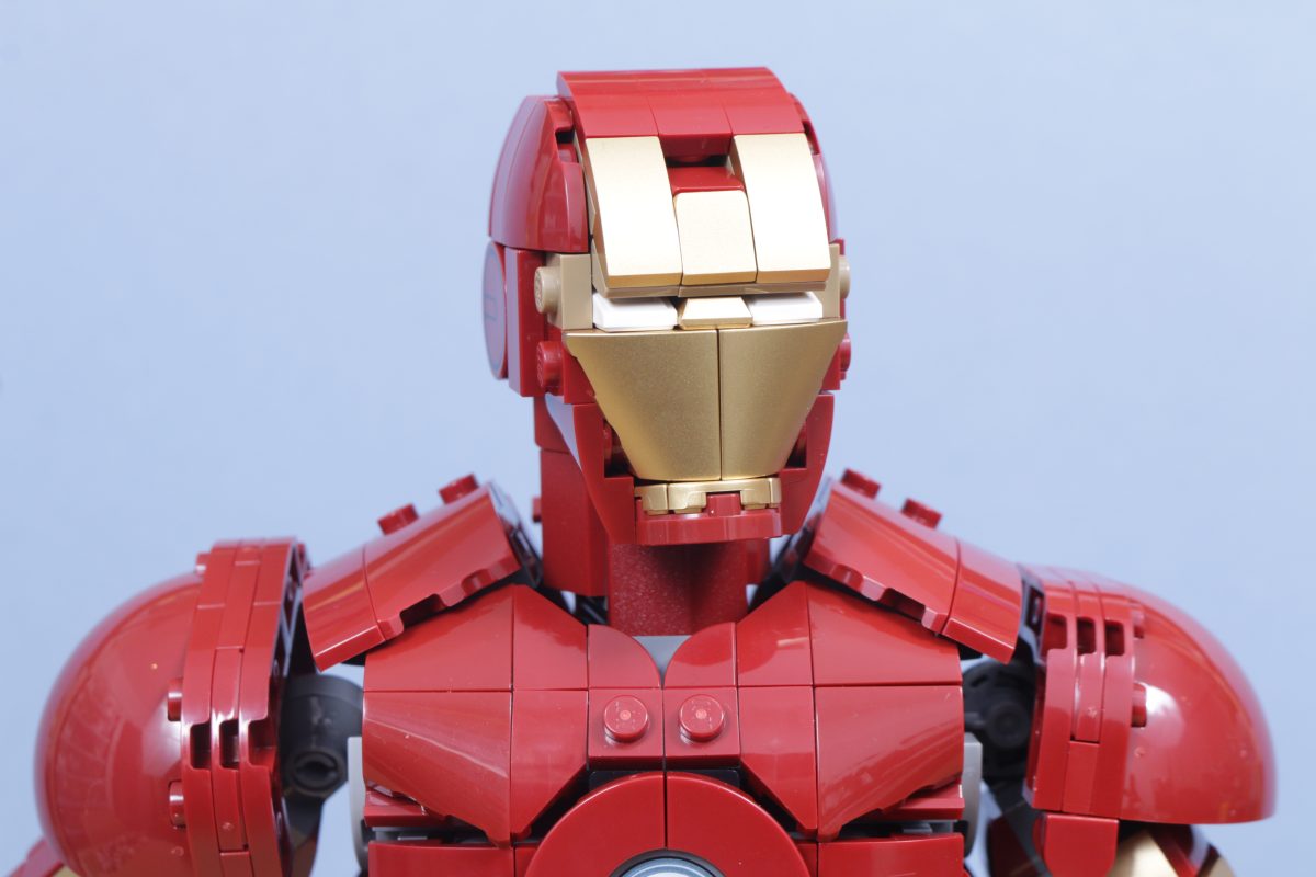 LEGO Marvel 76344 Iron Man Mark 3 Collectors Edition review 46 1200x800