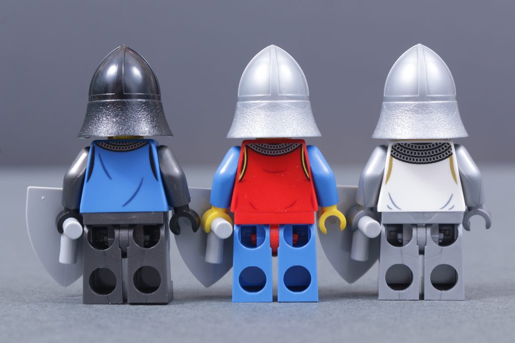 31168 Medieval Horse Knight Castle minifigures comparison 20 1024x683