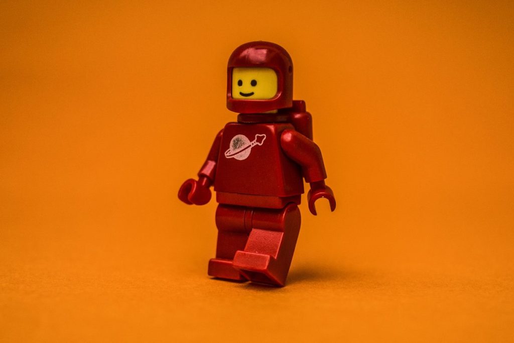Brick Pic of the Day: Rocking the red