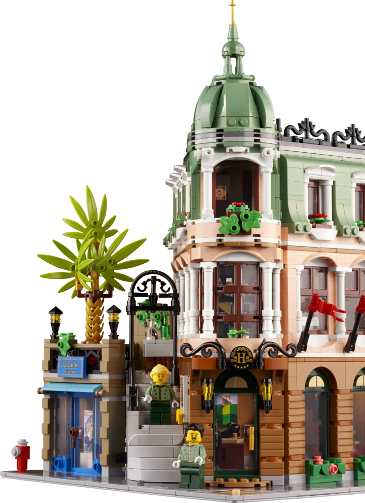 LEGO for Adults 10297 Boutique Hotel 18