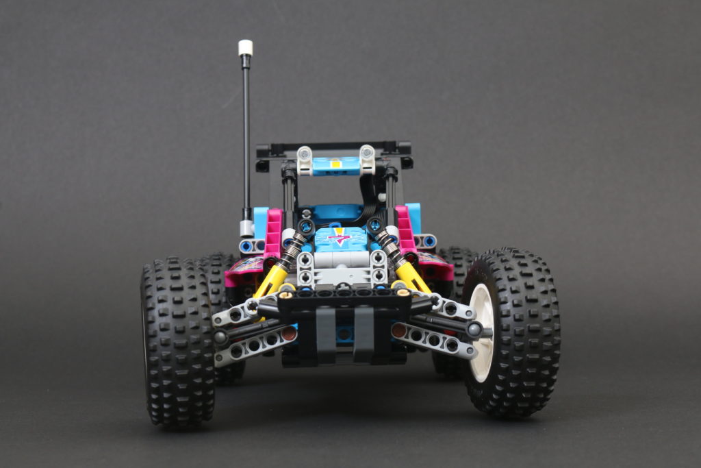 LEGO Technic 42124 Off Road Buggy review 7