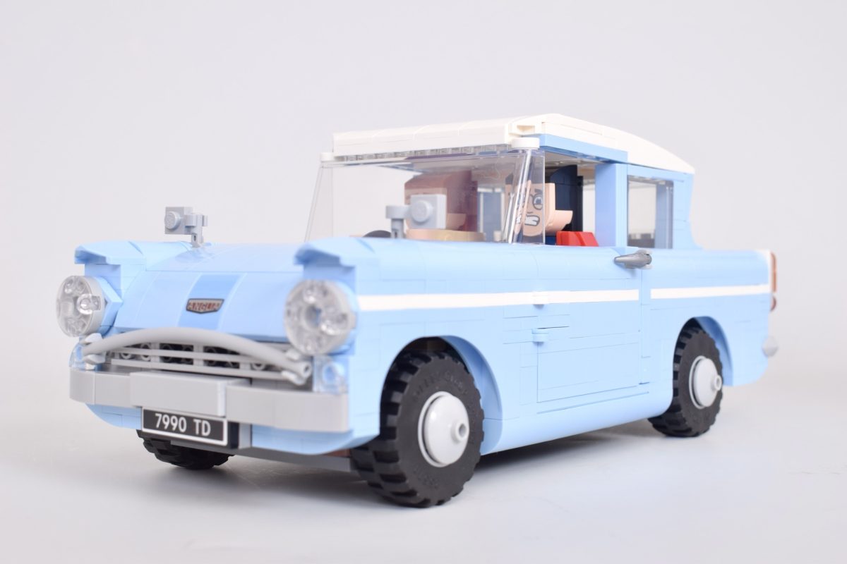 LEGO Harry Potter 76470 Enchanted Flying Ford Anglia review 15 1200x800