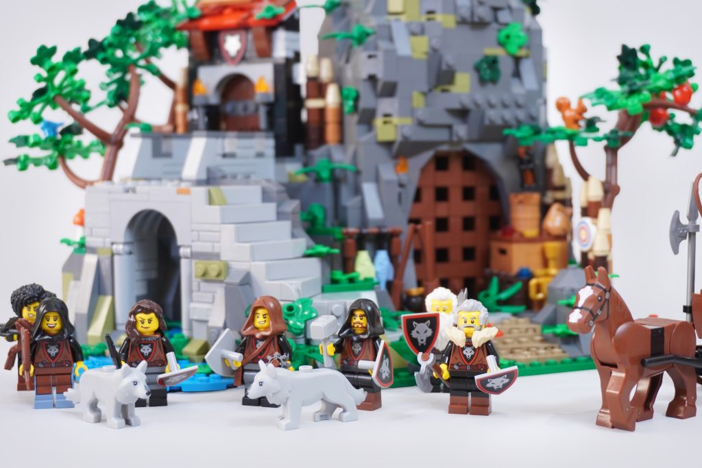 BrickLink Designer Program Outlaw Forest Den review 05 1024x683