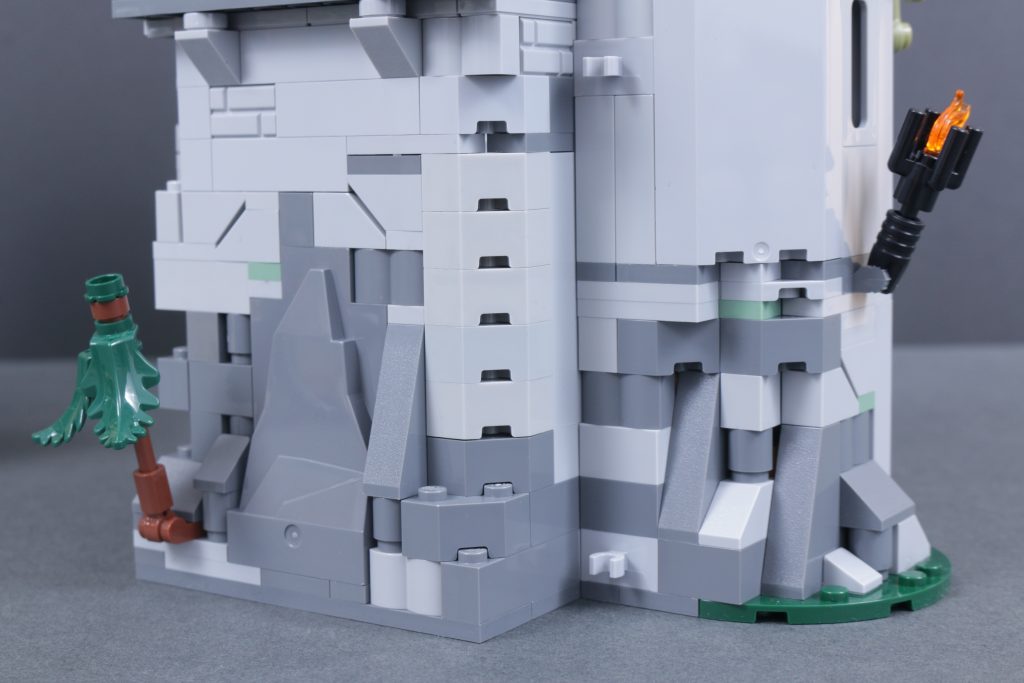 LEGO Harry Potter 76447 Hogwarts Castle Flying Lessons LEGO Castle conversion 13 1024x683