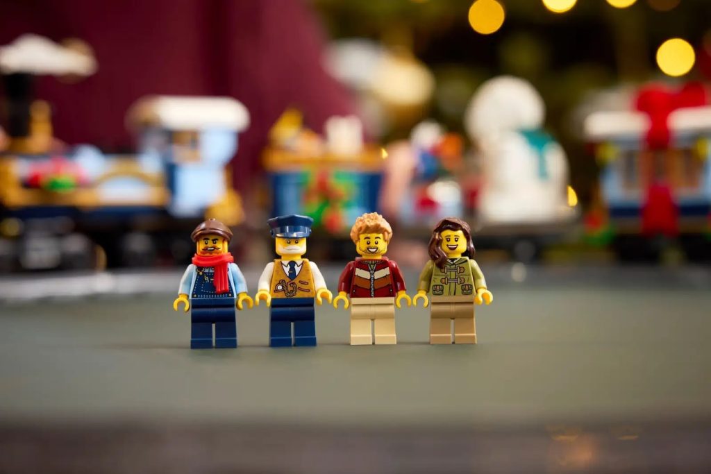 LEGO 10361 Holiday Express Train Lifestyle 4 1024x683
