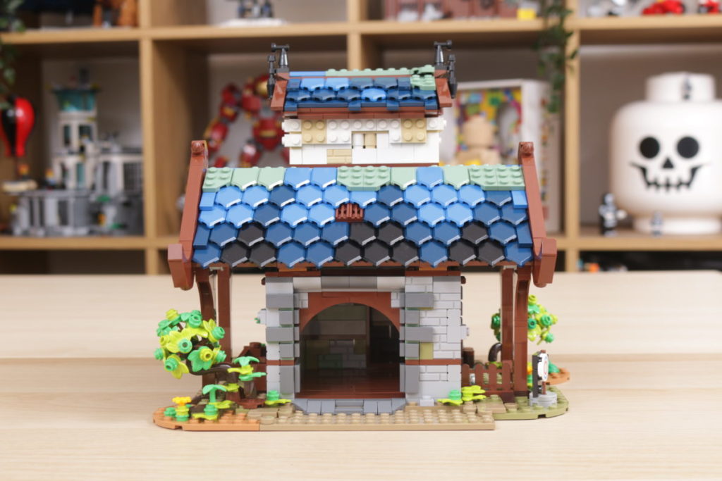 Rebuilding LEGO Ideas 21318 Medieval Blacksmith with Rebrickable 12 1024x683