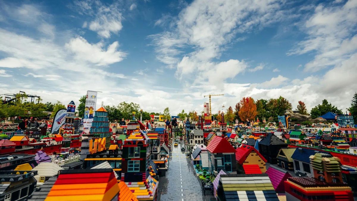 LEGOLAND Germany sets new world record for largest LEGO city