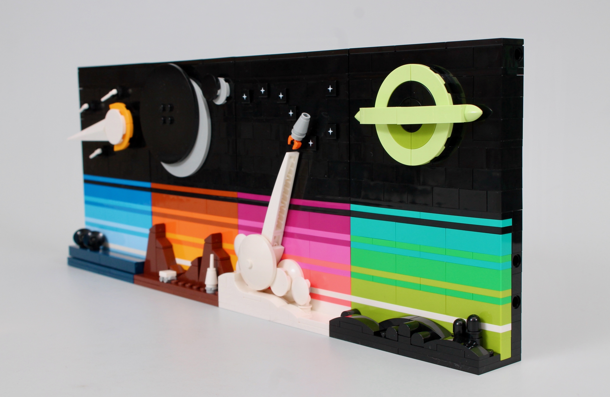 LEGO Ideas 21340 Tales of the Space Age review 7 scaled