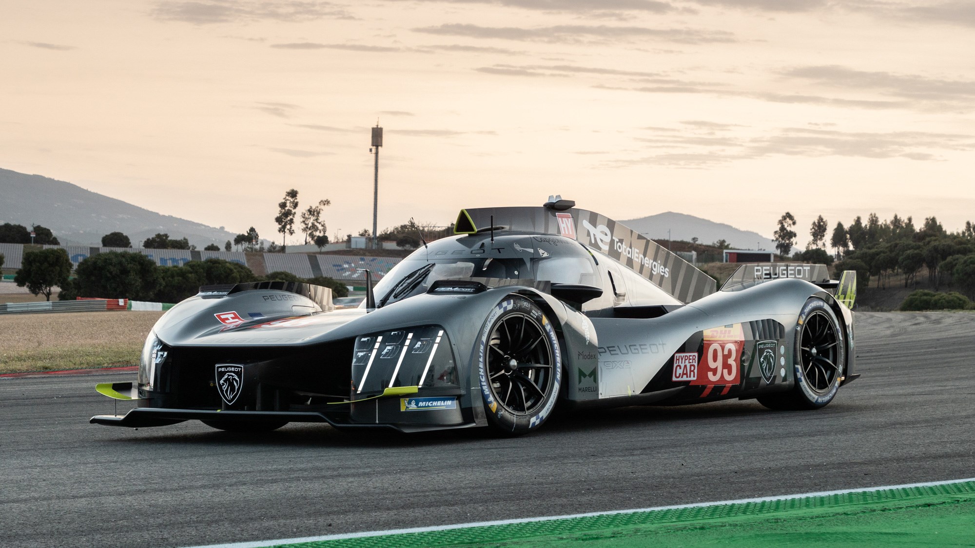 PEUGEOT 9X8 24H Le Mans Hybrid Hypercar 1