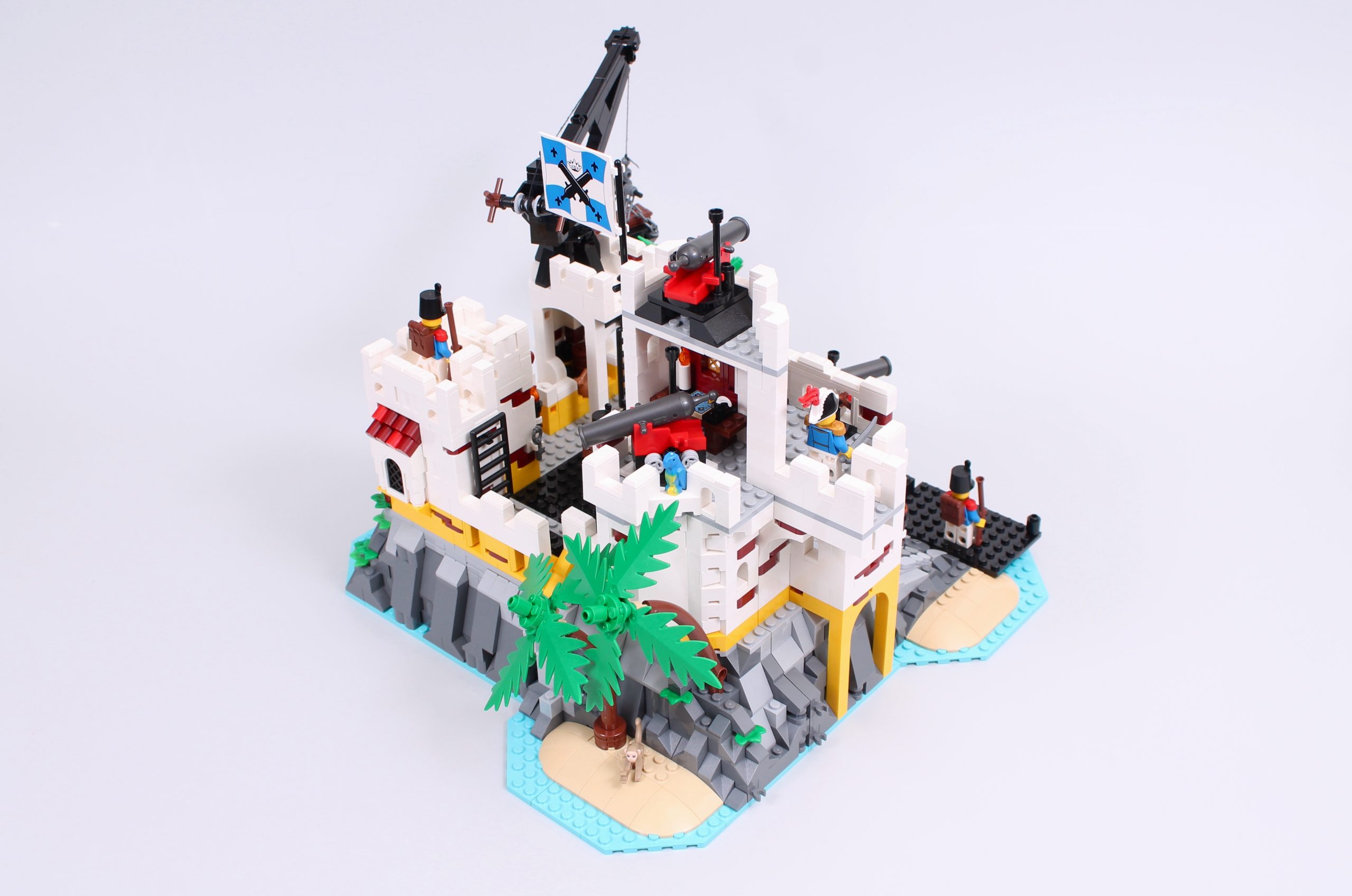 LEGO Icons 10320 Eldorado Fortress review 8 scaled