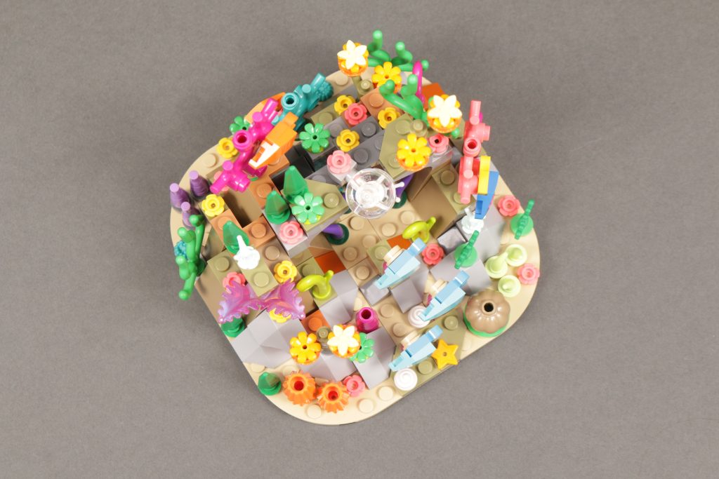 LEGO 40783 Coral Reef Diorama gift with purchase review 7 1024x683