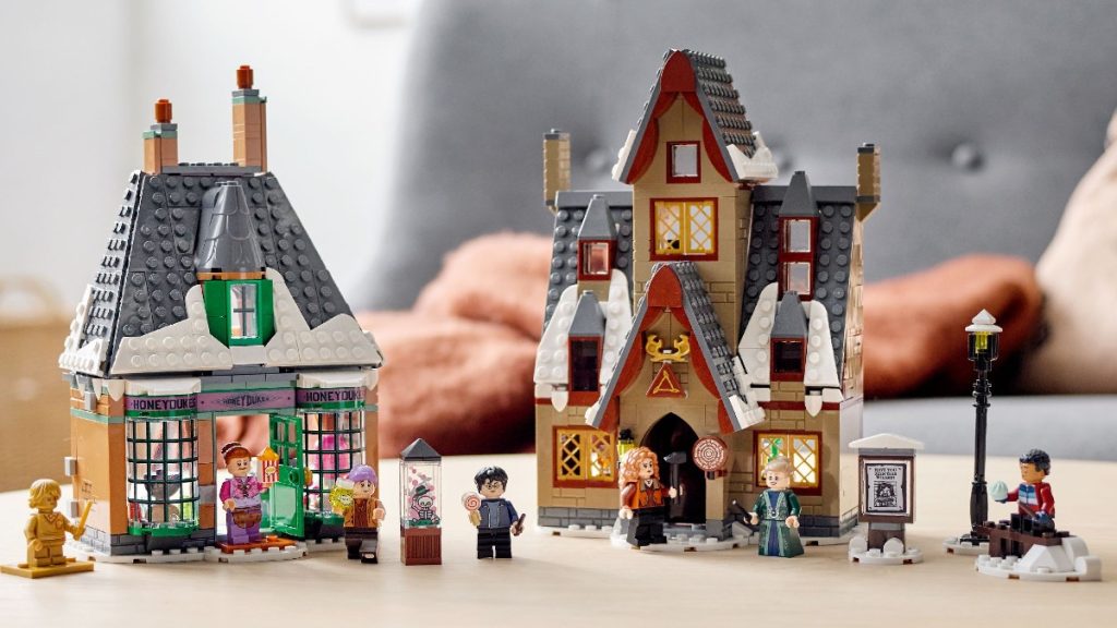 LEGO Harry potter 76388 hogsmeade lifestyle featured resized 1024x576