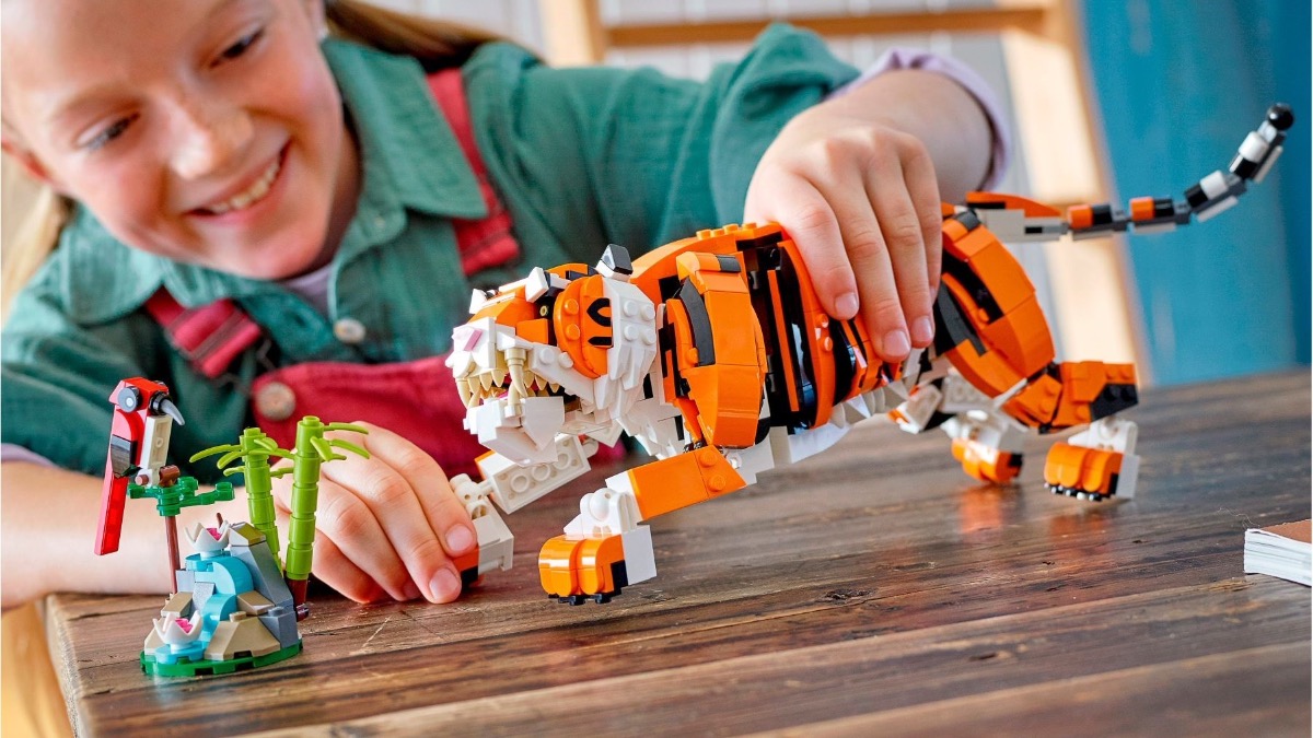 Save a third on LEGO 31129 Majestic Tiger in latest Zavvi LEGO offers