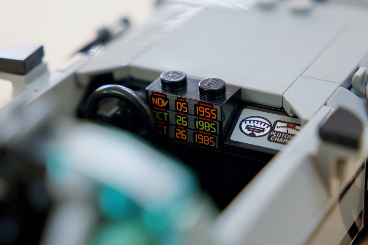 LEGO 77256 Time Machine from Back to the Future review 12 1200x800