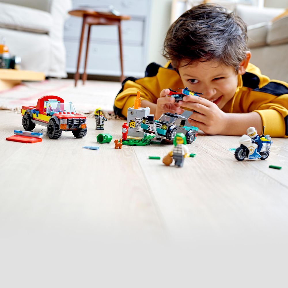 LEGO CITY 60319 Fire Chase 4