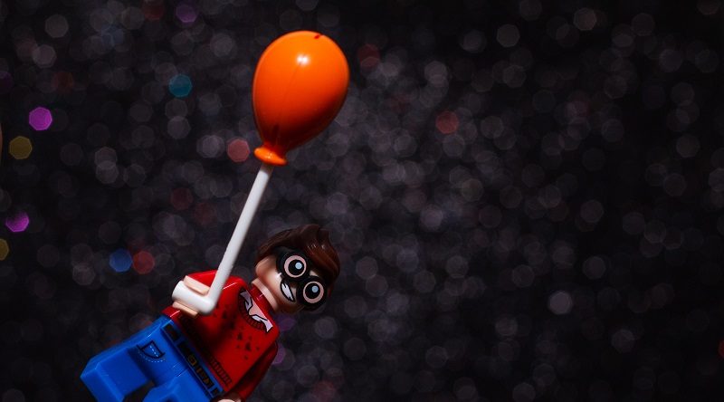 Brick Pic of the Day: Flying
