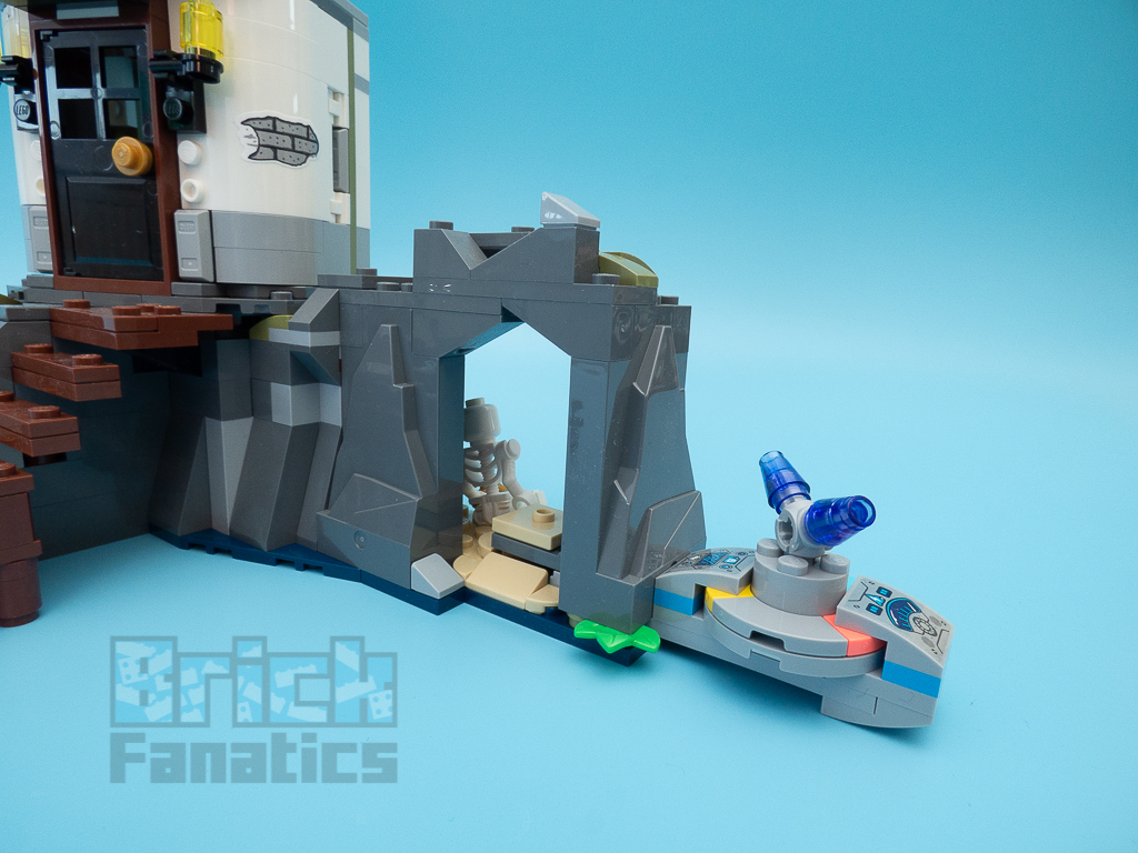 LEGO Hidden Side 70431 The Lighthouse of Darkness 11