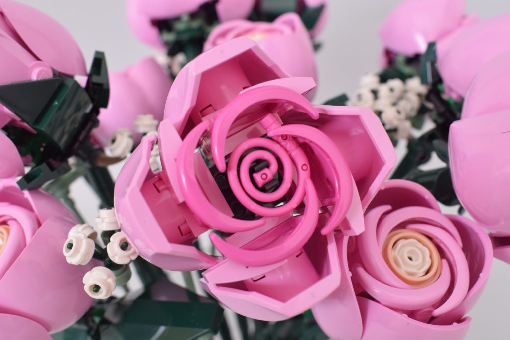 LEGO Icons 10374 Bouquet of Pink Roses review 14 1024x683