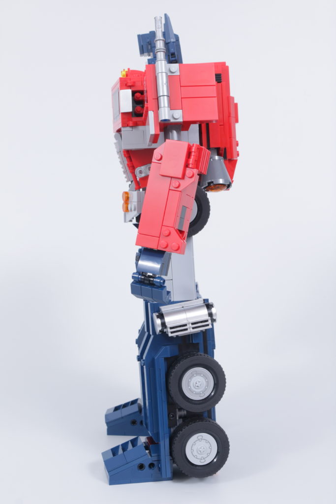 LEGO Transformers 10302 Optimus Prime review 4 683x1024