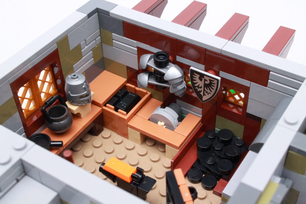 21325 Medieval Blacksmith review 28