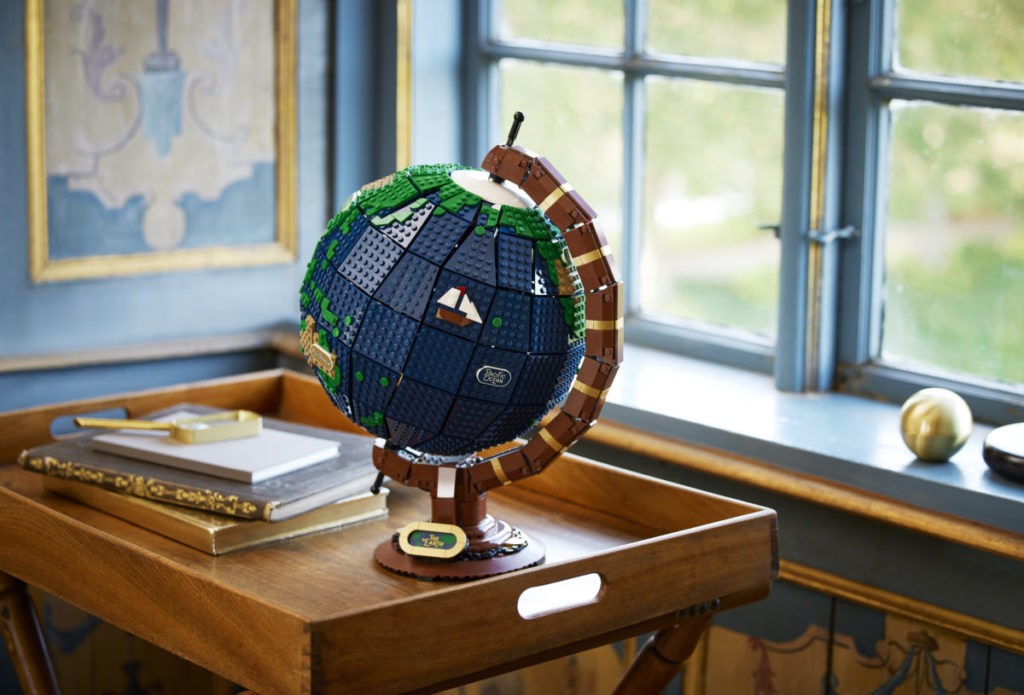LEGO Ideas 21332 The Globe 31 1024x695