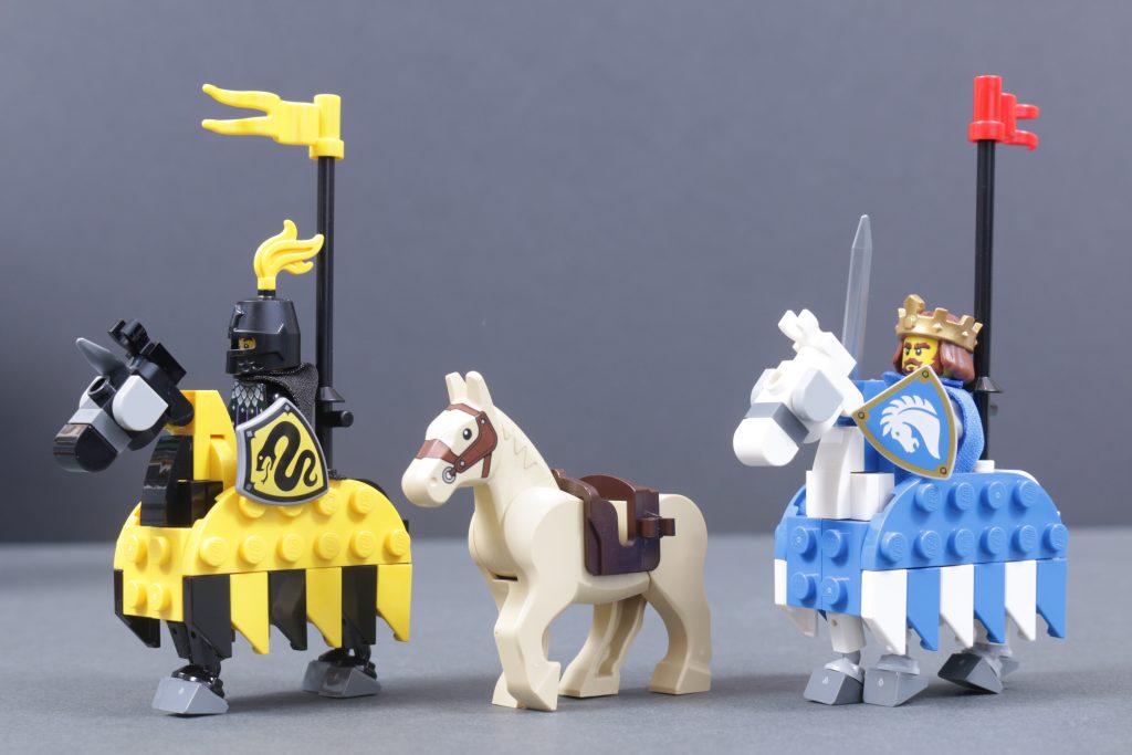 LEGO Creator 3 in 1 31168 Medieval Horse Knight Castle review 9 1024x683