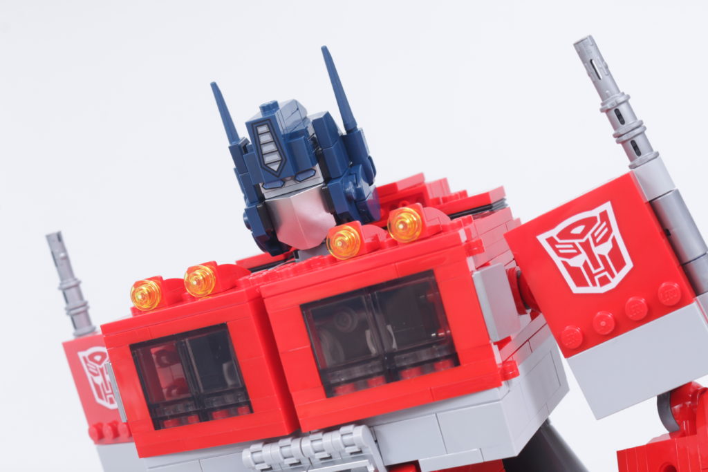 LEGO Transformers 10302 Optimus Prime review 30 1024x683