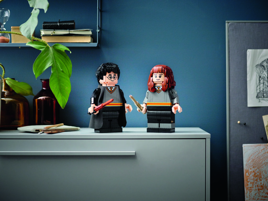 LEGO Harry Potter 76393 Harry Potter Hermione Granger 5