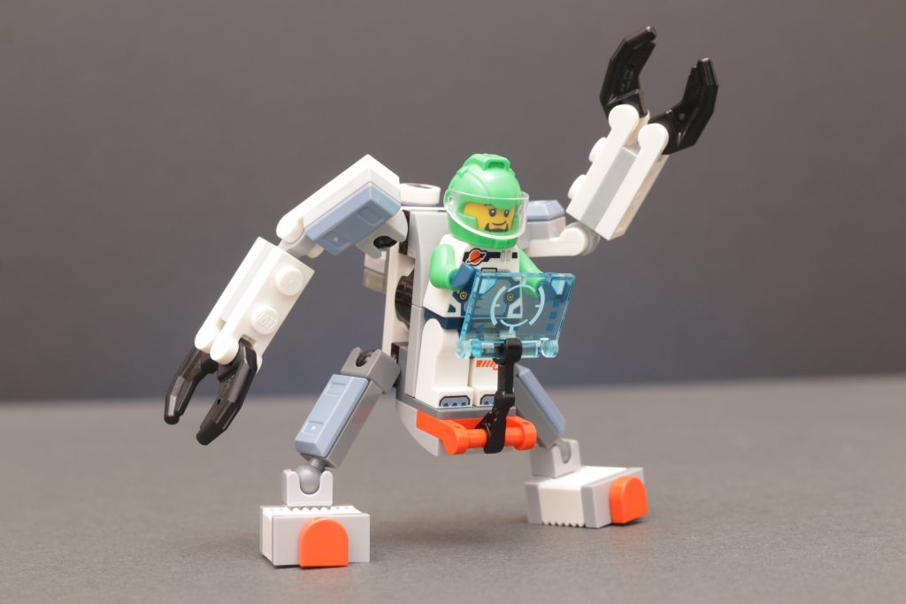 LEGO City 30694 Space Science Mech review 5 1024x683