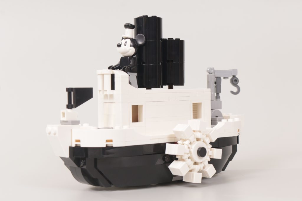 LEGO Disney 40659 Mini Steamboat Willie gift with purchase review 2 1024x683