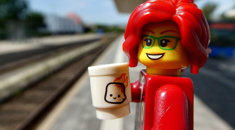 Brick Pic of the Day: Commuter life
