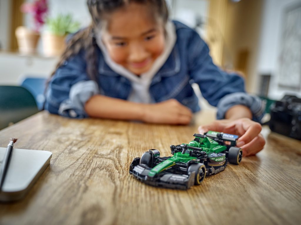LEGO Speed Champions 77245 Aston Martin Aramco F1 AMR24 Race Car 4 1024x767