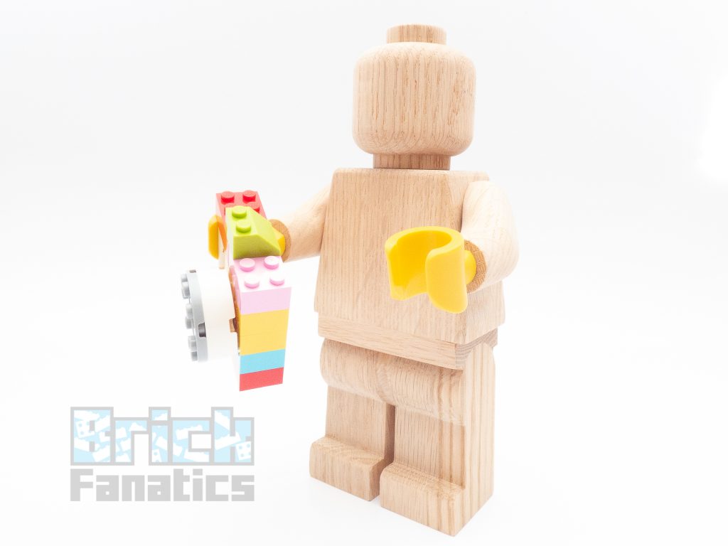 LEGO Originals 853967 Wooden Minifigure review 5 1024x768