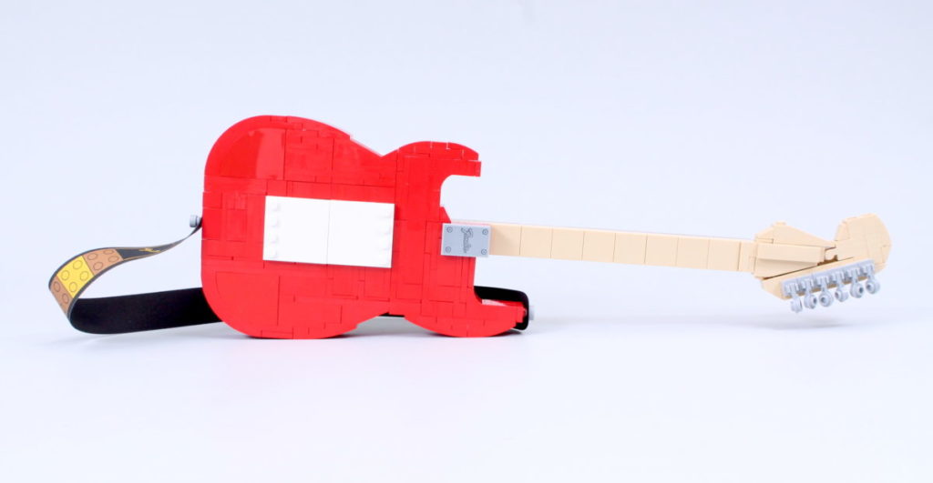 LEGO Ideas 21329 Fender Stratocaster review 38 1024x531