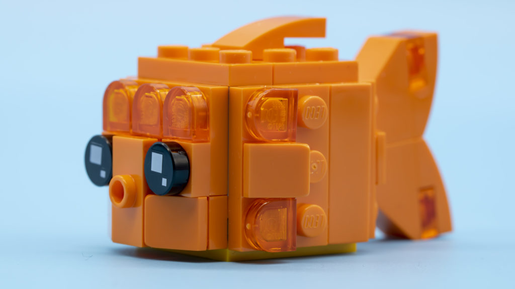 LEGO Brickheadz Pets 40442 Goldfish 12