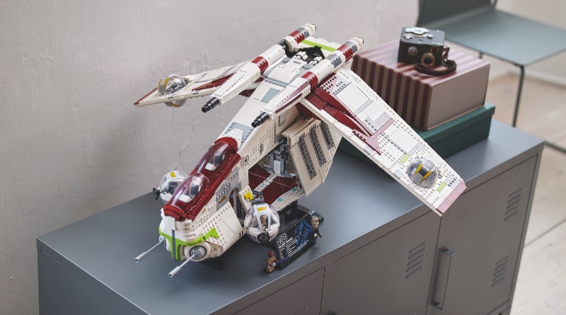 WATCH: LEGO Star Wars team explains why 75309 Republic Gunship was a ‘nightmare’ to design