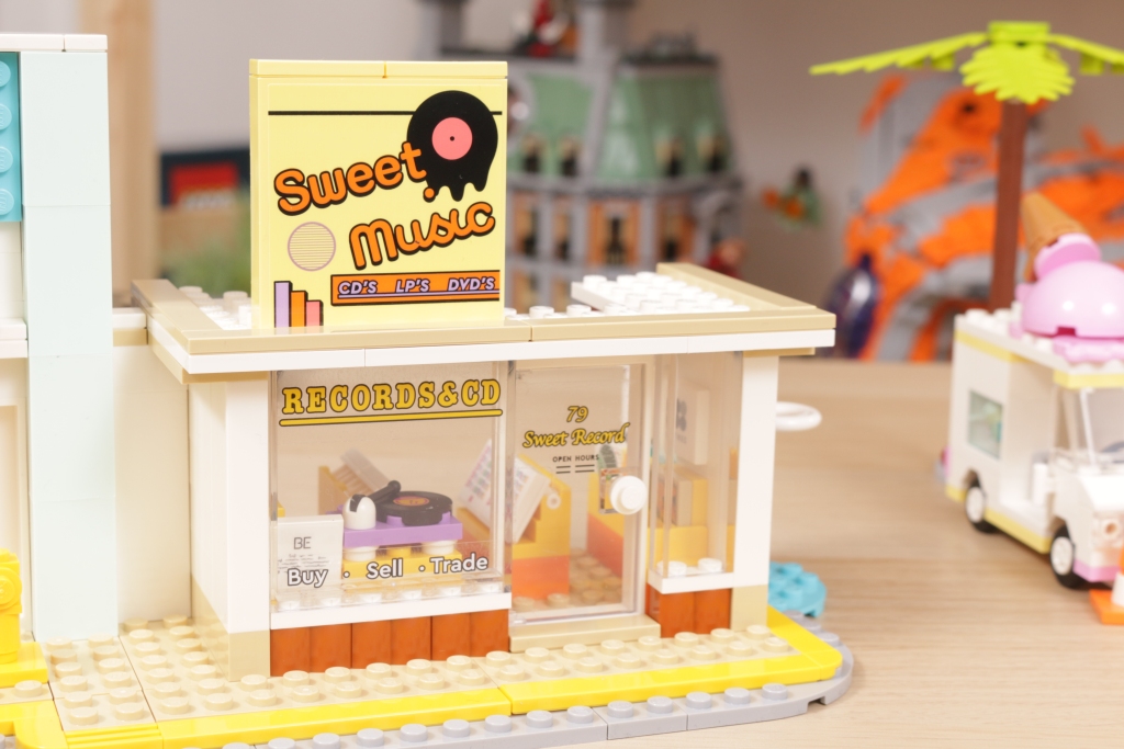 LEGO Ideas 21339 BTS Dynamite Bangtan Boys Jin Suga j hope RM Jimin V Jung Kook review 25 1024x683