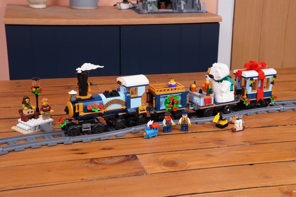 LEGO Winter Village 10361 Holiday Express Train review 1 1024x683