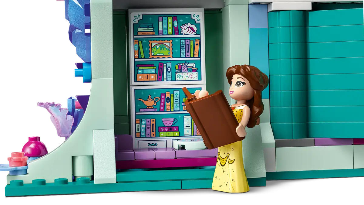 LEGO 43215 Enchanted Treehouse Belle