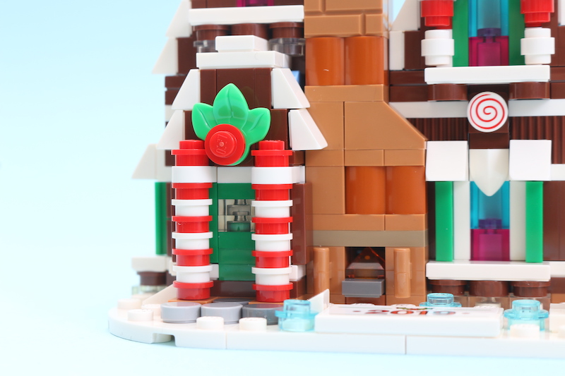 LEGO 40337 Gingerbread House review 5