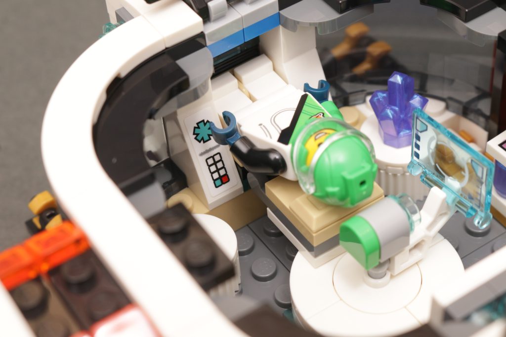 LEGO City 60446 Modular Galactic Spaceship review 41 1024x683