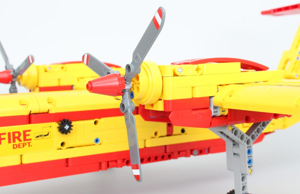 LEGO Technic 42152 Firefighter Aircraft review 5 1024x662