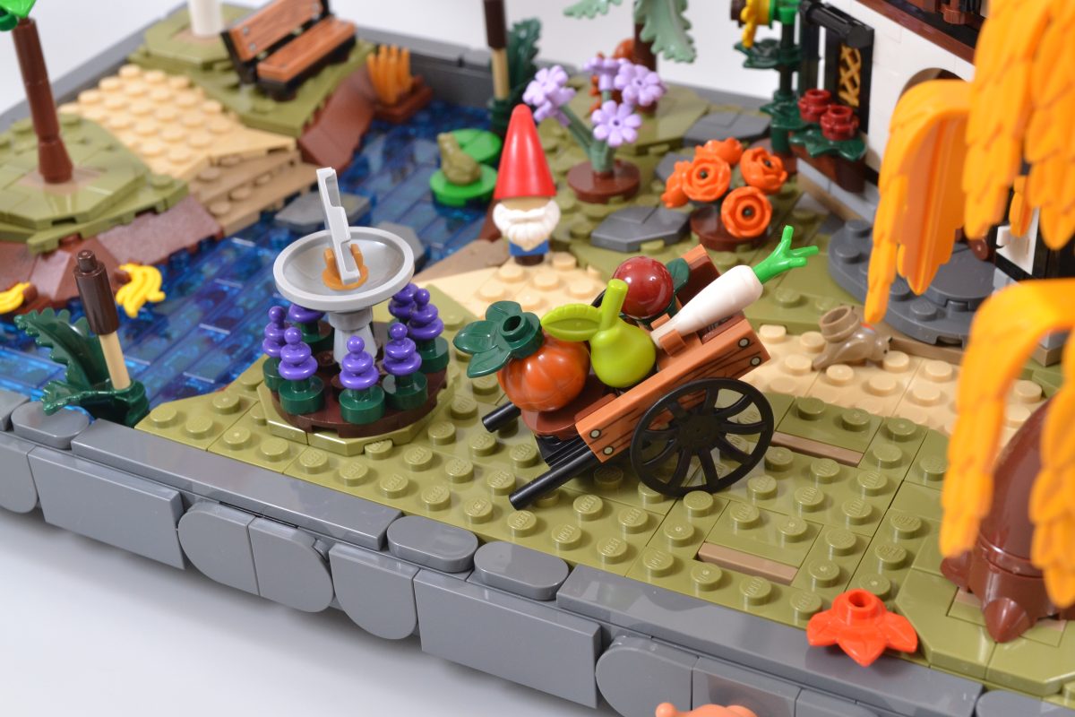 LEGO Icons 11372 Autumn Cottage Garden 38 1200x800