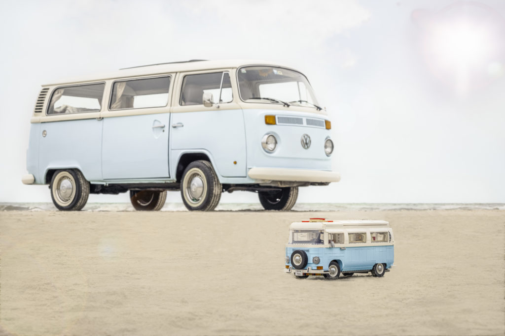 LEGO for Adults 10279 Volkswagen T2 Camper Van real life van 8