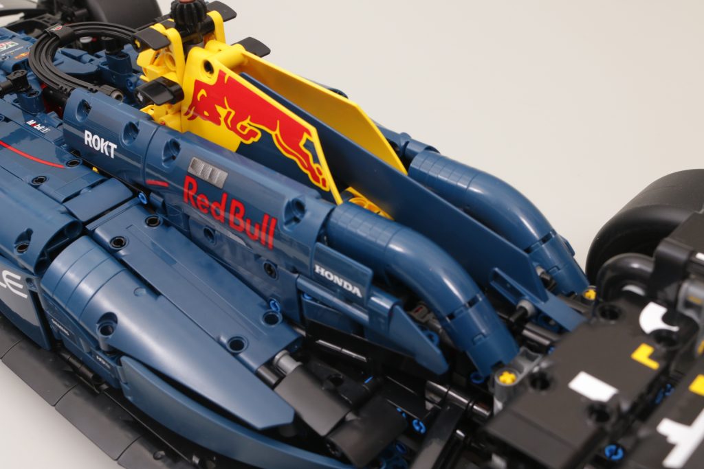 LEGO Technic 42206 Oracle Red Bull Racing RB20 F1 Car review 66 1024x683