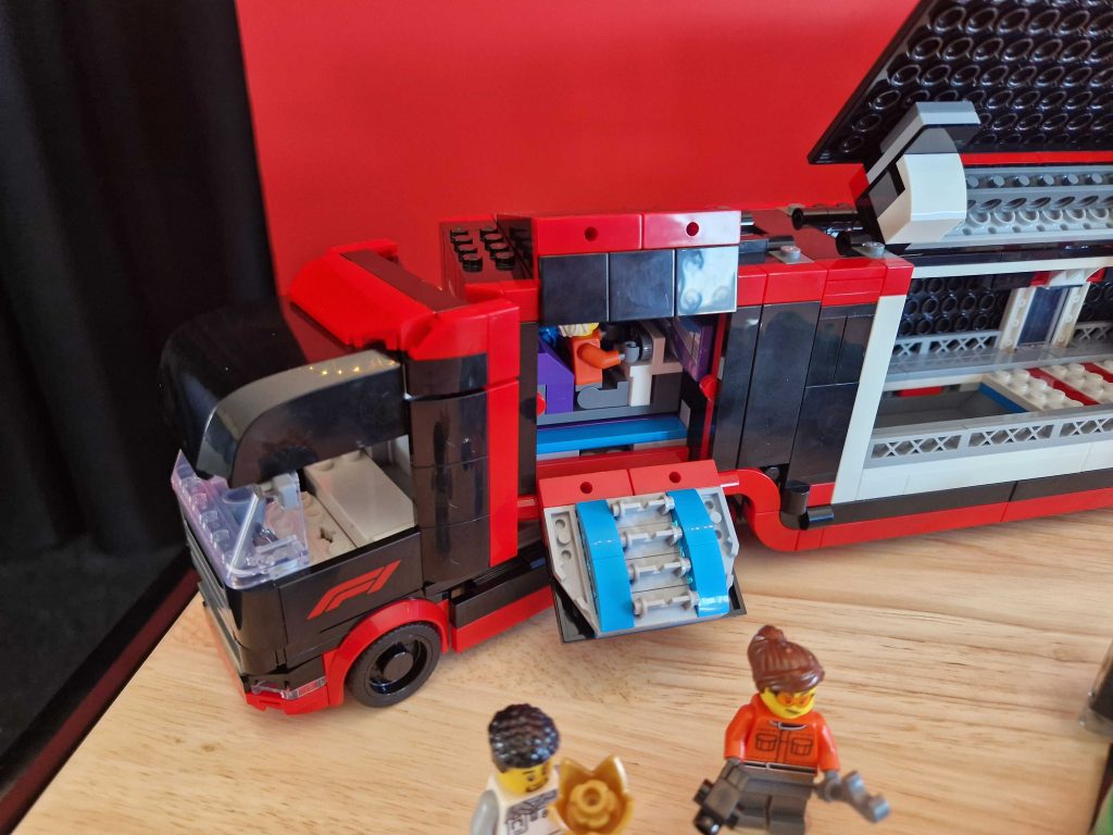 LEGO City Formula 1 2025 sets first look Las Vegas 4 1024x768