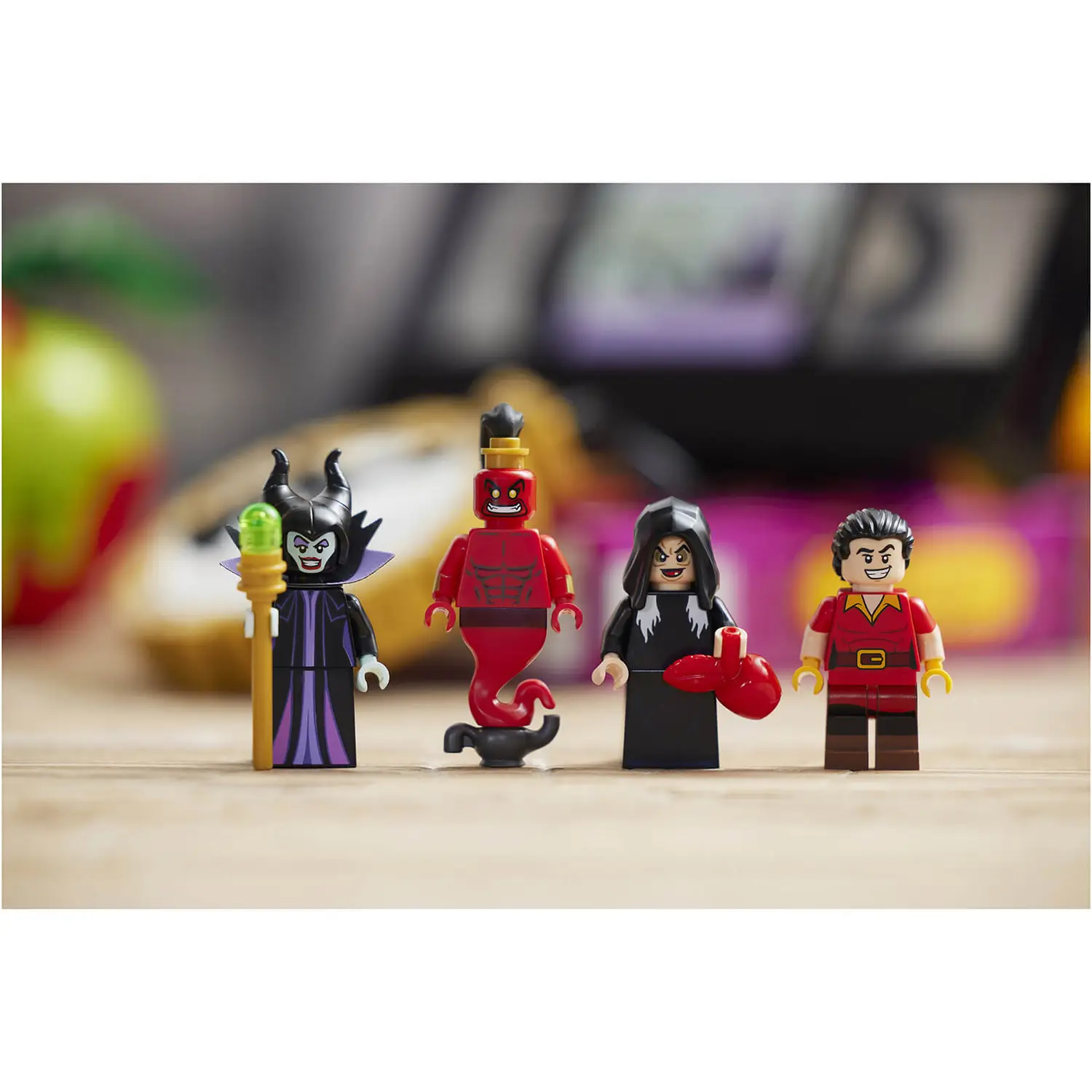 LEGO 43227 Villain Icons 3