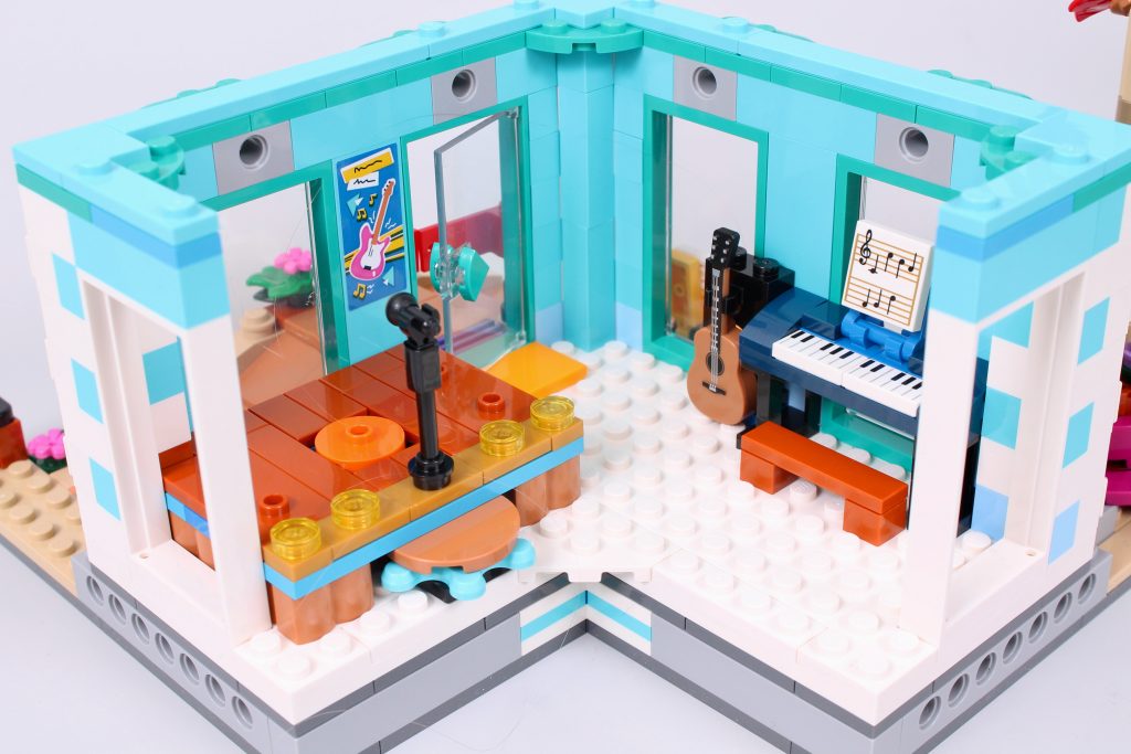 LEGO Friends 41748 Heartlake City Community Center review 18 1024x683
